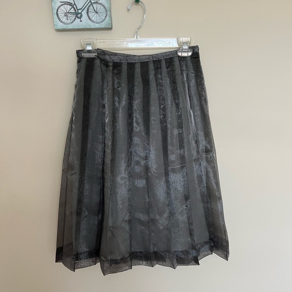 Gap gray A-line pleated lined shimmer / sheer poly/ nylon skirt new with… - Picture 1 of 5
